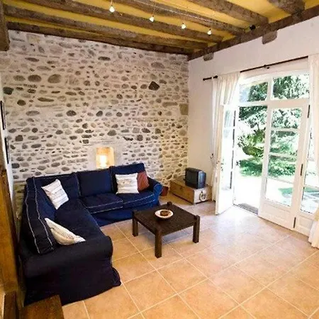 Les Galets - Converted Barn Near The Pyrenees Holiday home