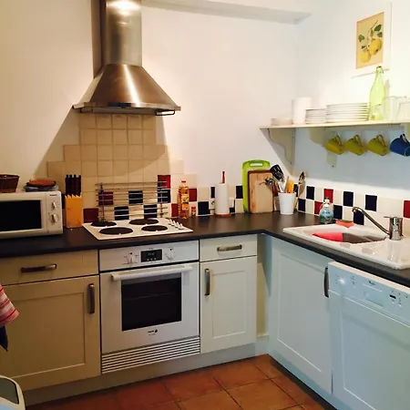 Les Galets - Converted Barn Near The Pyrenees
